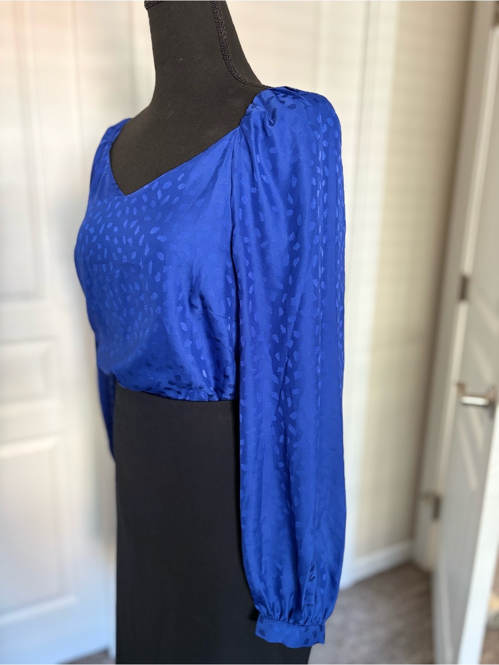 Ann Taylor Cobalt Blue Satin Square-Neck Long-Sleeve Satin Blouse - Office Siren - Picture 7 of 15